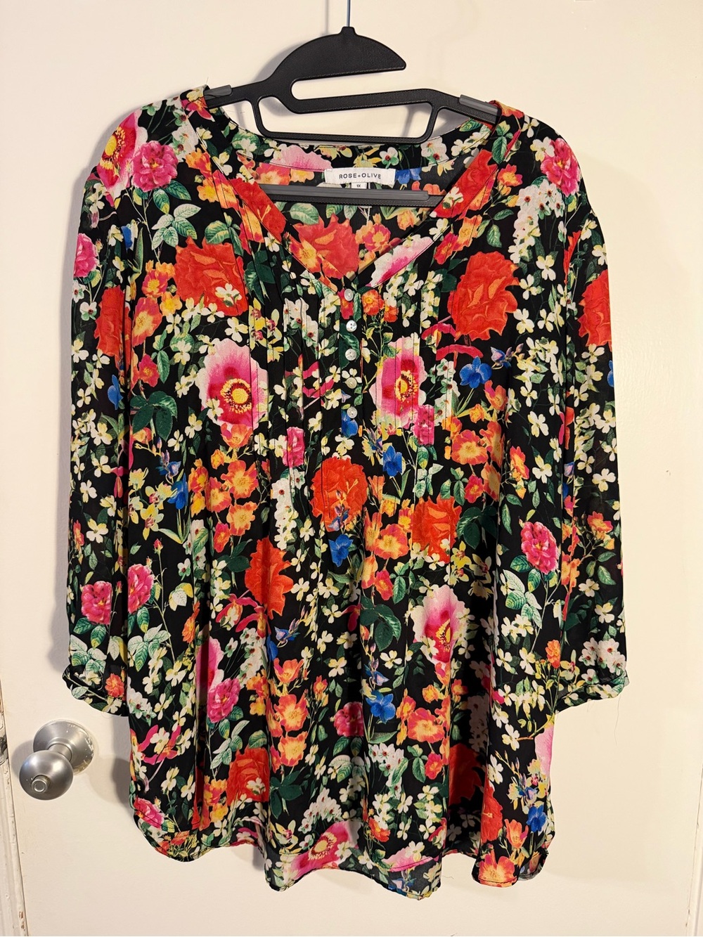 Rose & Olive Black Floral Button-Front Peasant Blouse Large